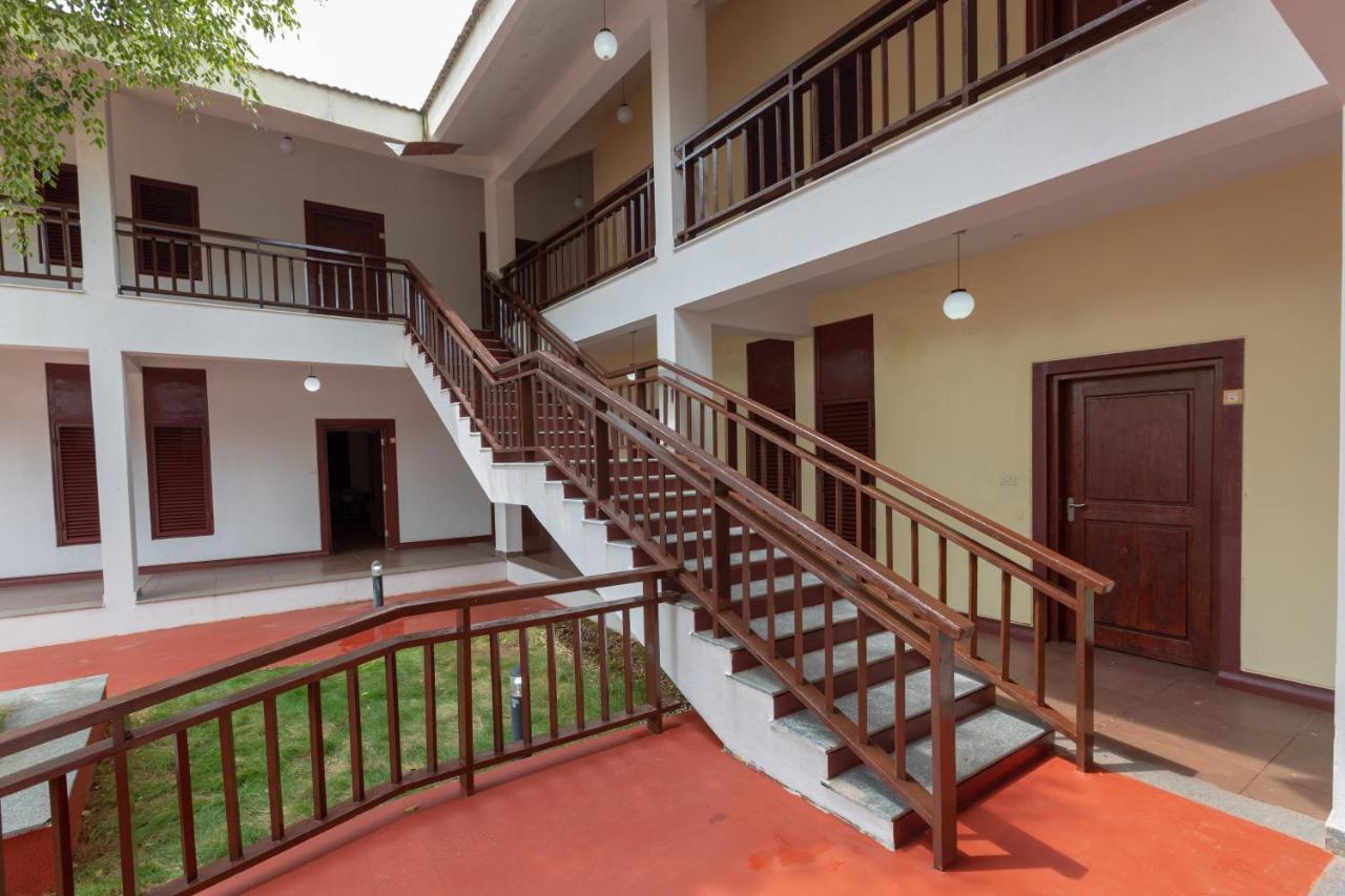 KSTDC Hotel Mayura Yagachi, Belur Belur  Bagian luar foto